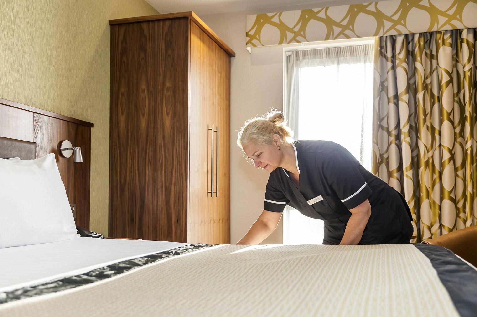 Best Western Plus Pinewood Manchester Airport-Wilmslow Hotel Buitenkant foto