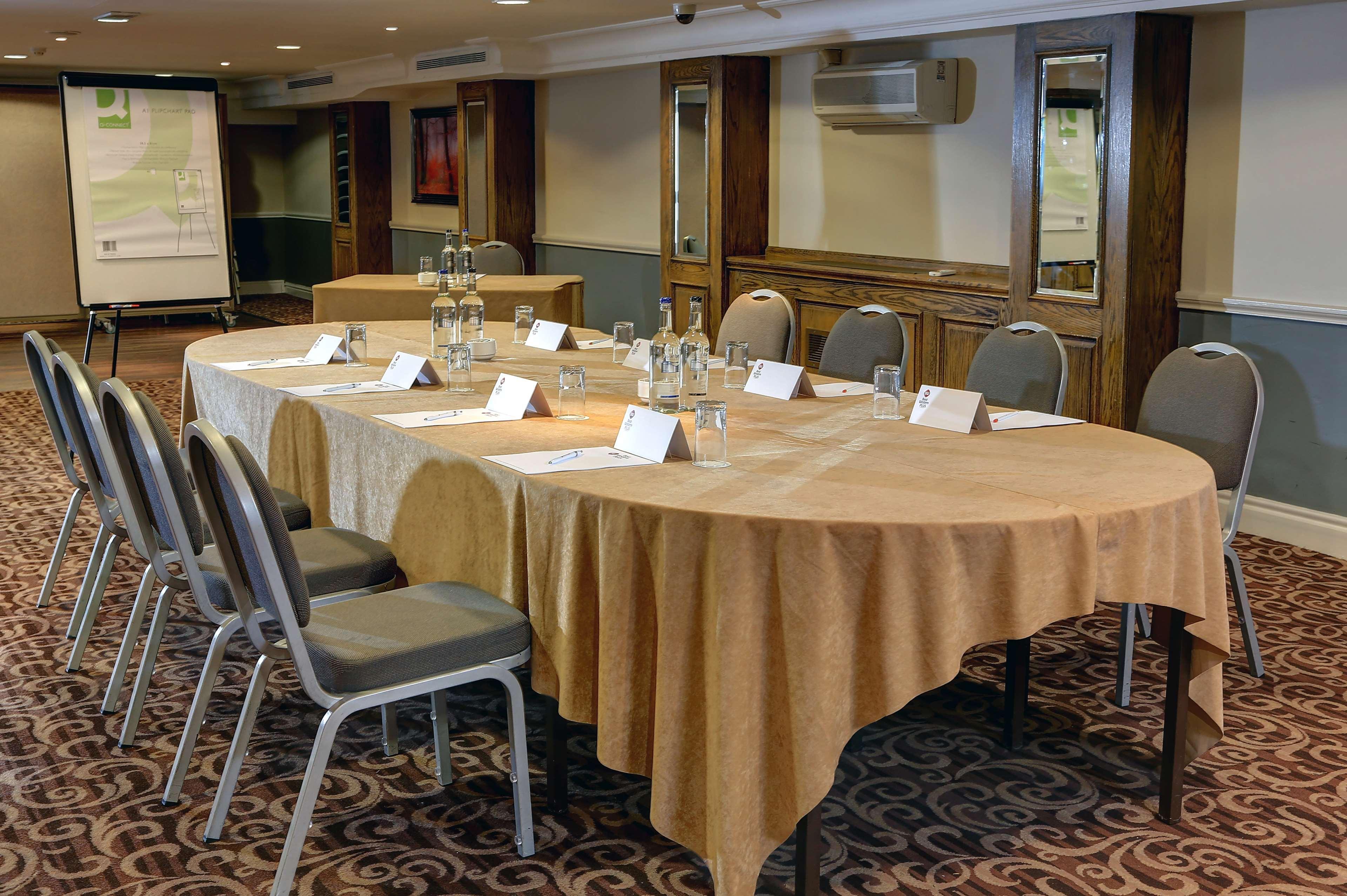 Best Western Plus Pinewood Manchester Airport-Wilmslow Hotel Buitenkant foto