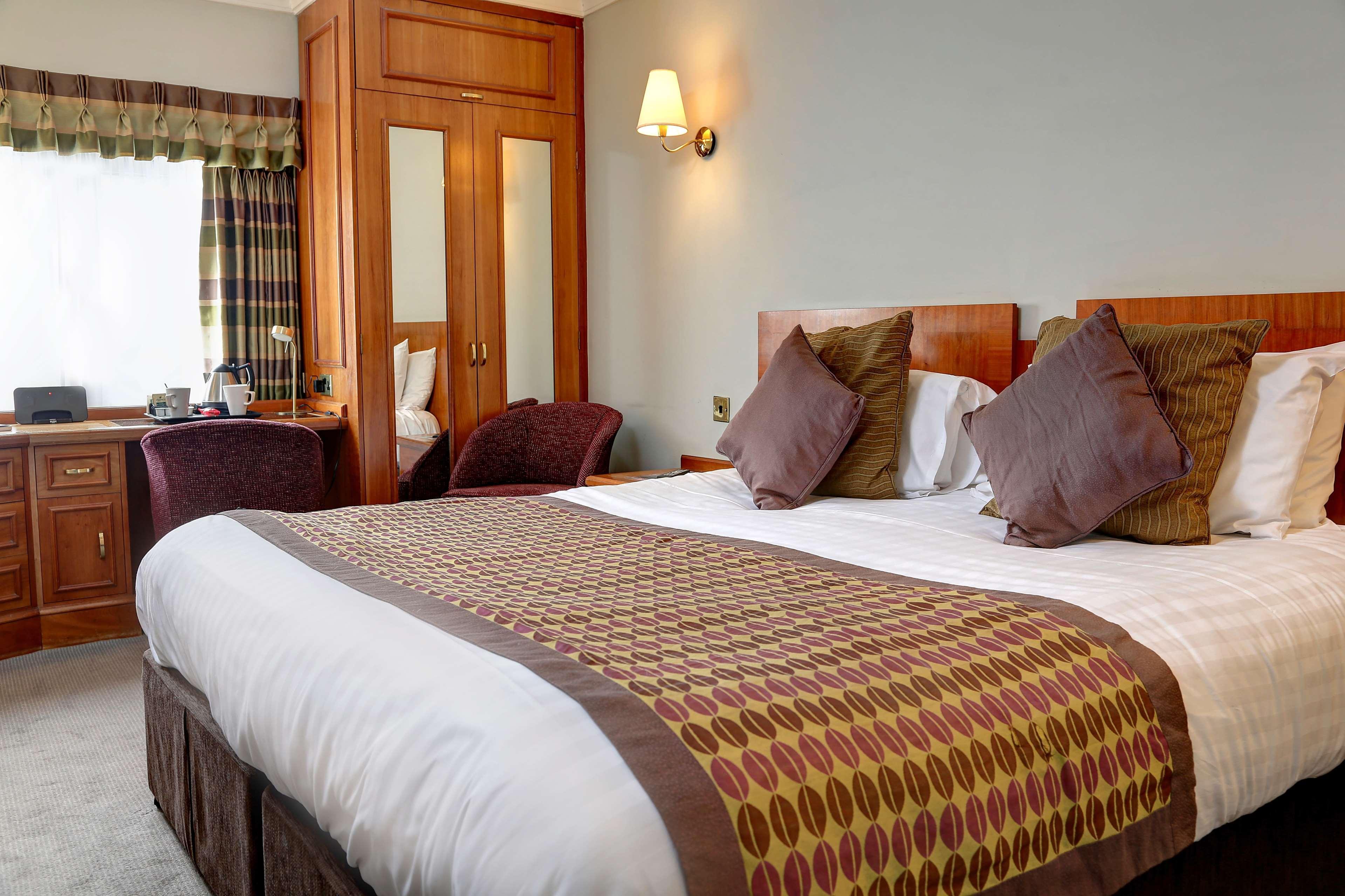 Best Western Plus Pinewood Manchester Airport-Wilmslow Hotel Buitenkant foto