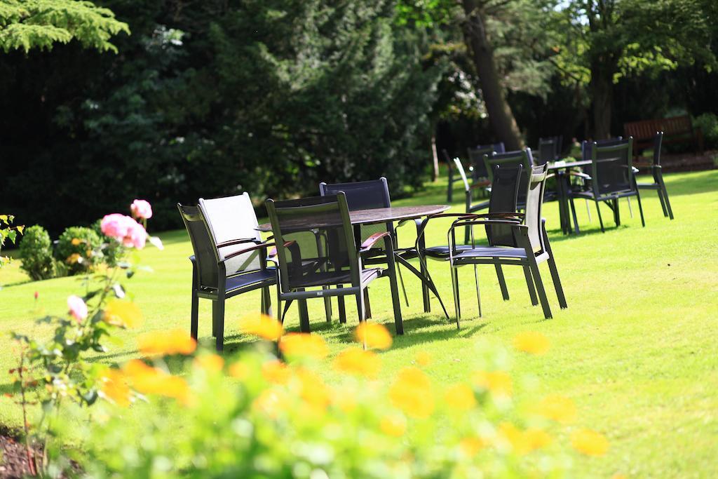 Best Western Plus Pinewood Manchester Airport-Wilmslow Hotel Buitenkant foto