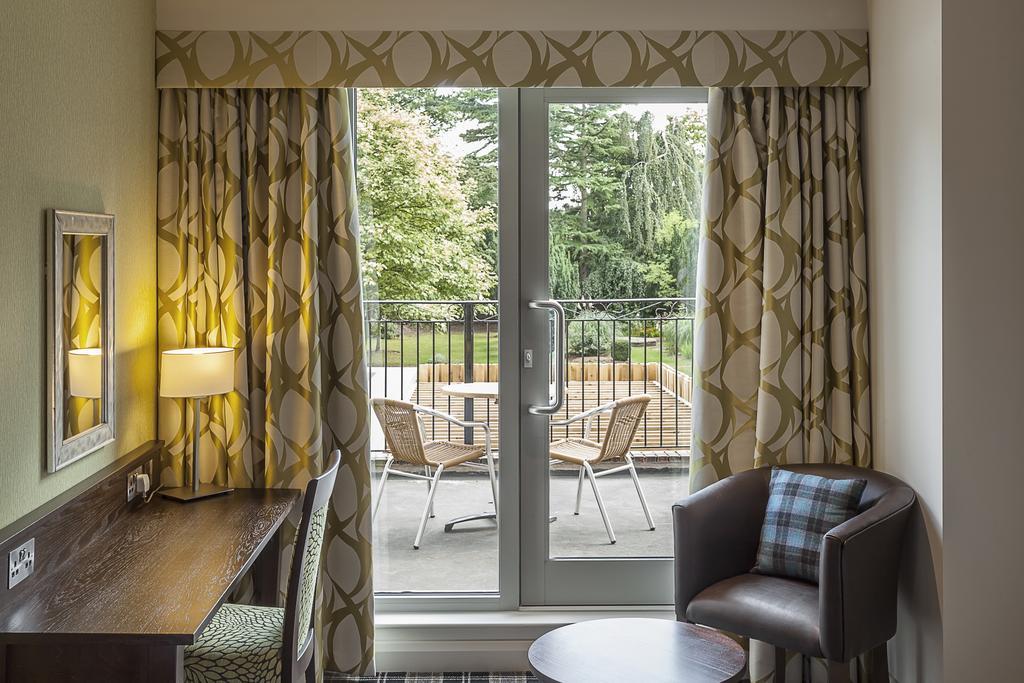 Best Western Plus Pinewood Manchester Airport-Wilmslow Hotel Buitenkant foto